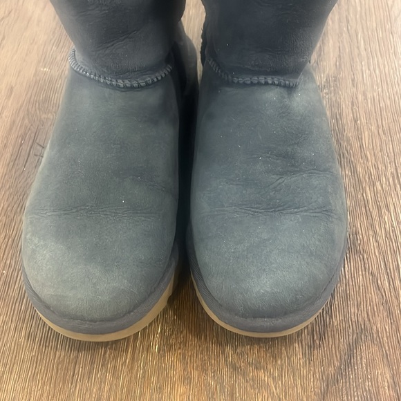 Kids UGG Bailey bow II boots size US 6 EU 37 - Picture 7 of 10